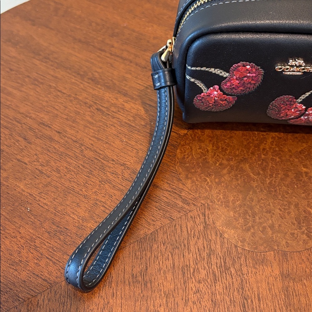 Coach wristlet pouch  black cherry print/ red/sparkles  gold tone hardware NWT - Picture 5 of 14